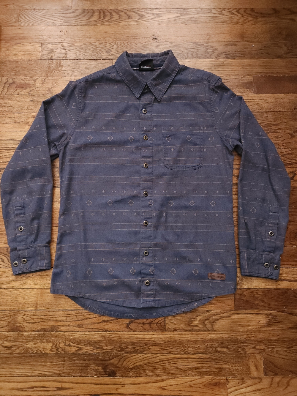 Sherpa Adventure Gear Blue Aztec Print Long Sleeve Button-Up Shirt Mens Medium